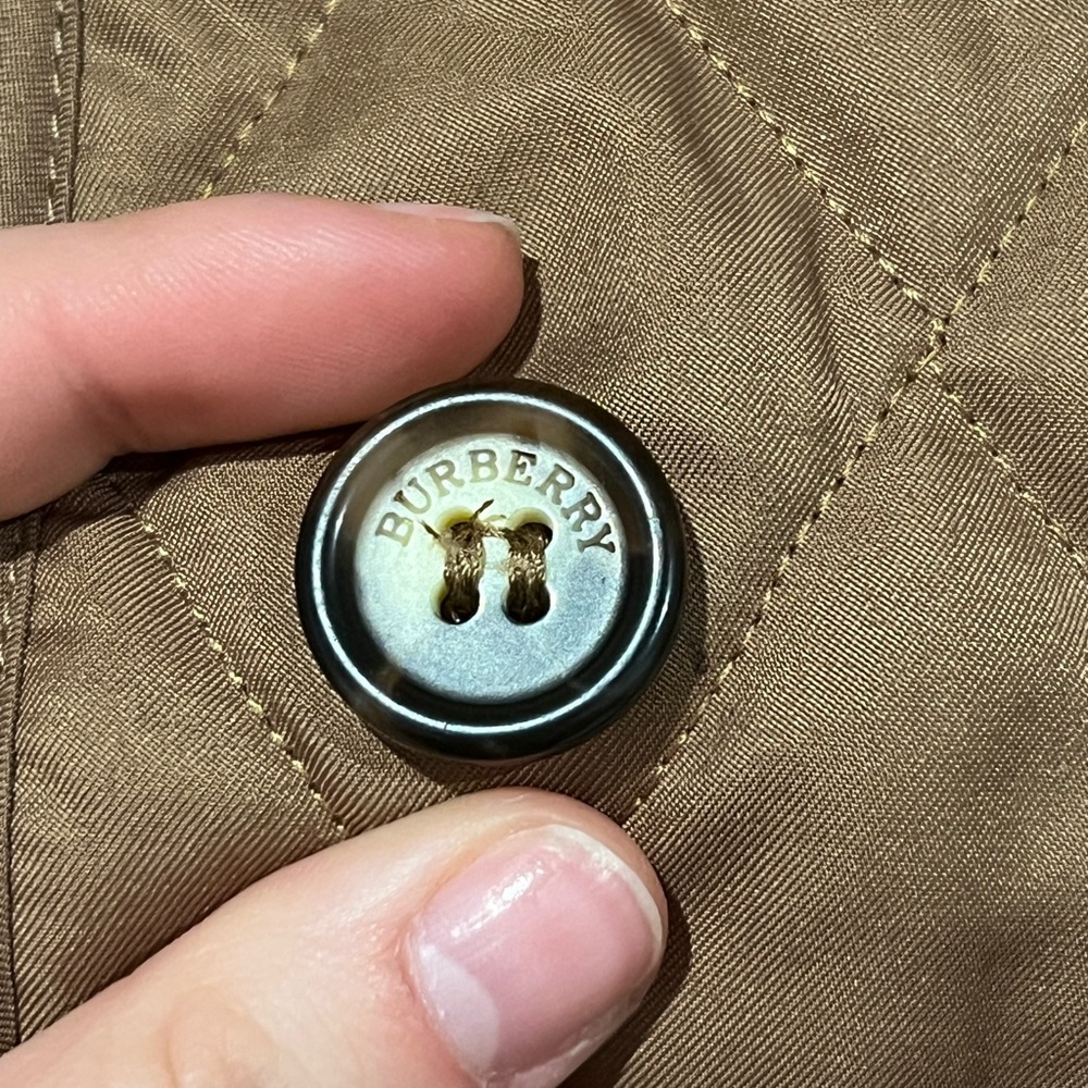Burberry Quilted Shell Jacket - Picture 2 of 6